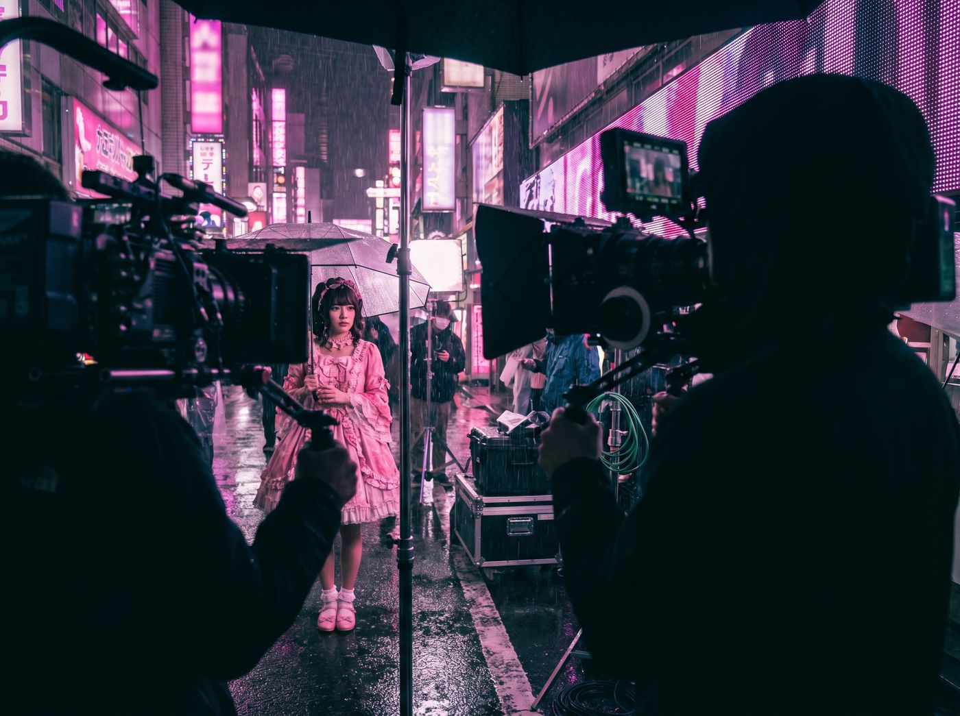 海角视频 美少女写真视频《霓虹雨夜》4K封面